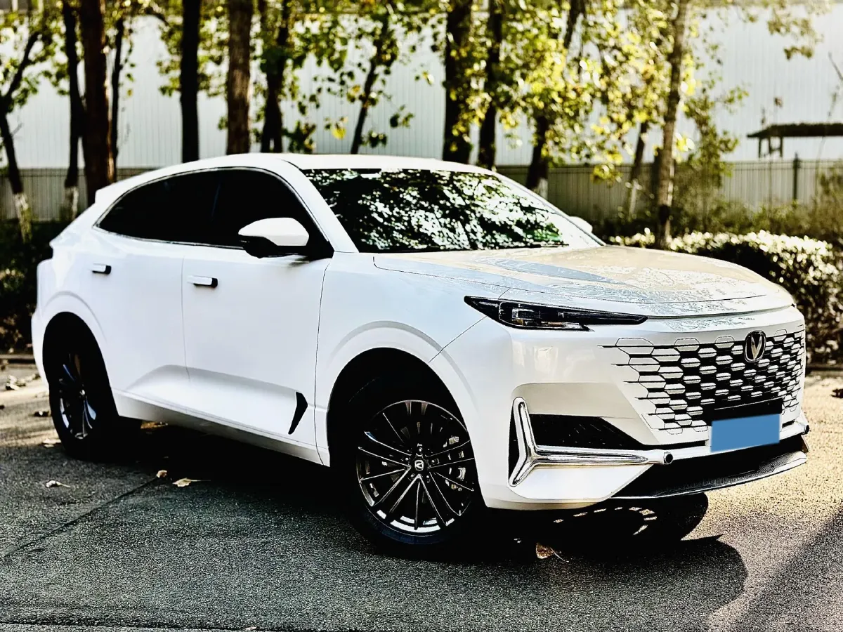2024 ChangAn UNI-K 2.0T 233HP L4 8AT,autocango,china used car exporter,china ev exporter,chinese used car exporter,chinese used ev exporter