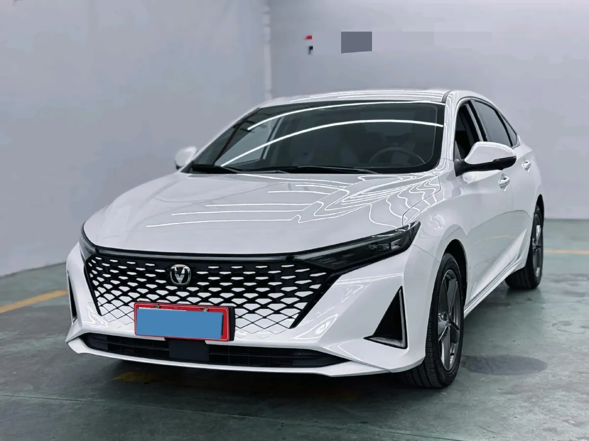 2023 ChangAn Raeton Plus 1.5T 188HP L4 7DCT,autocango,china used car exporter,china ev exporter,chinese used car exporter,chinese used ev exporter