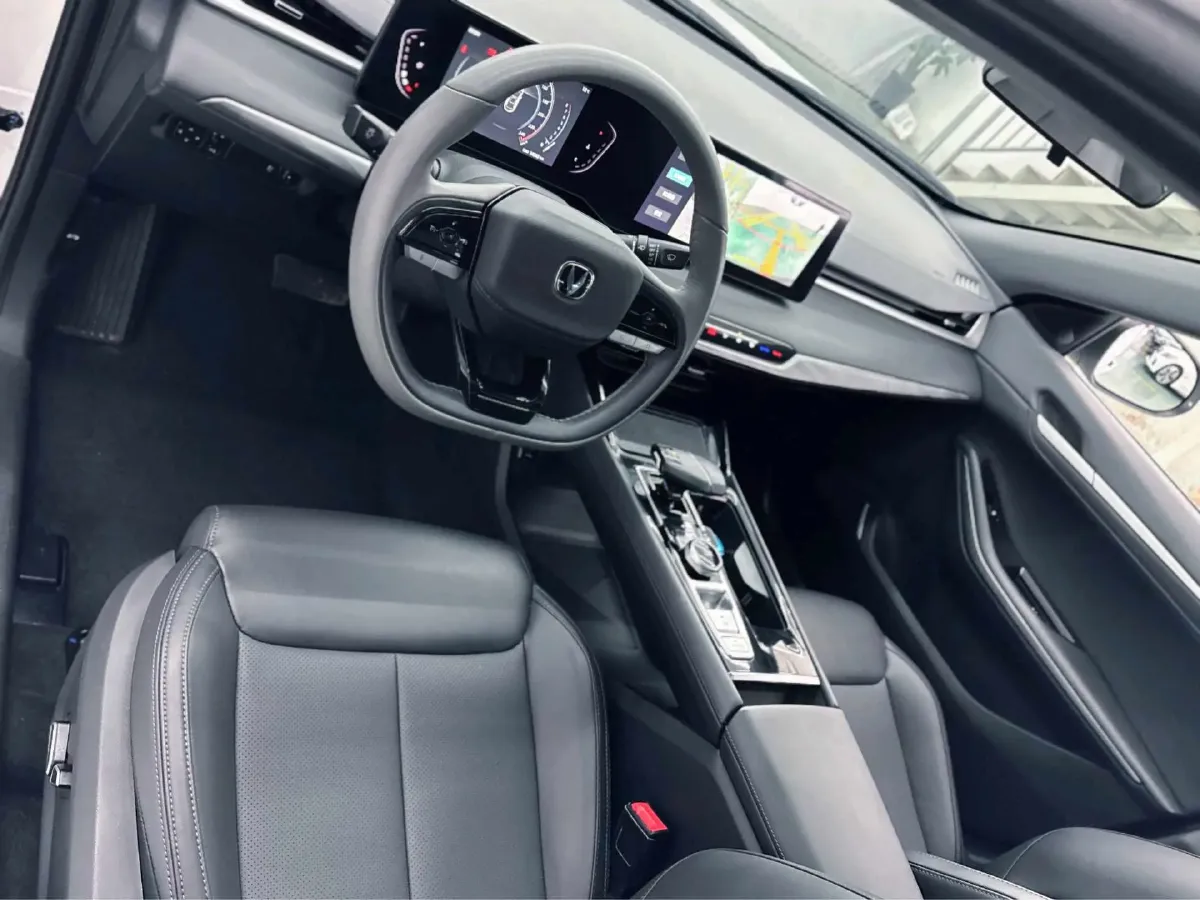 2023 ChangAn Raeton Plus 1.5T 188HP L4 7DCT,autocango,china used car exporter,china ev exporter,chinese used car exporter,chinese used ev exporter