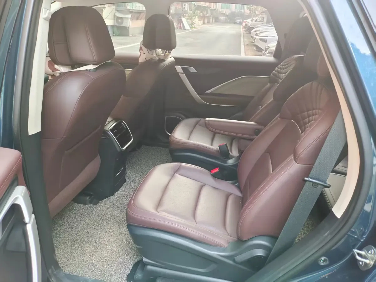 2021 Geely JiaJi 1.8T 184HP L4 7DCT,autocango,china used car exporter,china ev exporter,chinese used car exporter,chinese used ev exporter