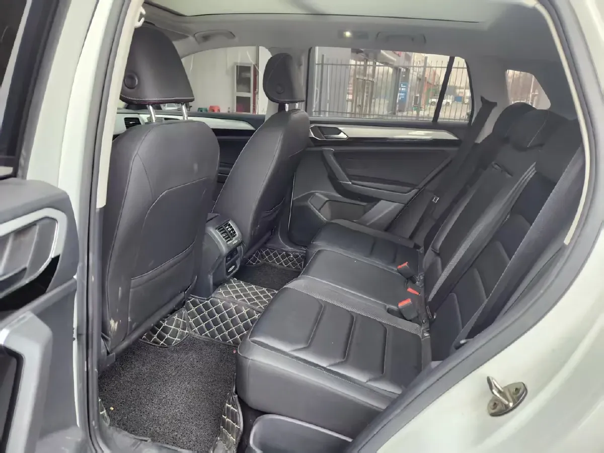 2019 Volkswagen Tayron 2.0T 186HP L4 7DCT,autocango,china used car exporter,china ev exporter,chinese used car exporter,chinese used ev exporter