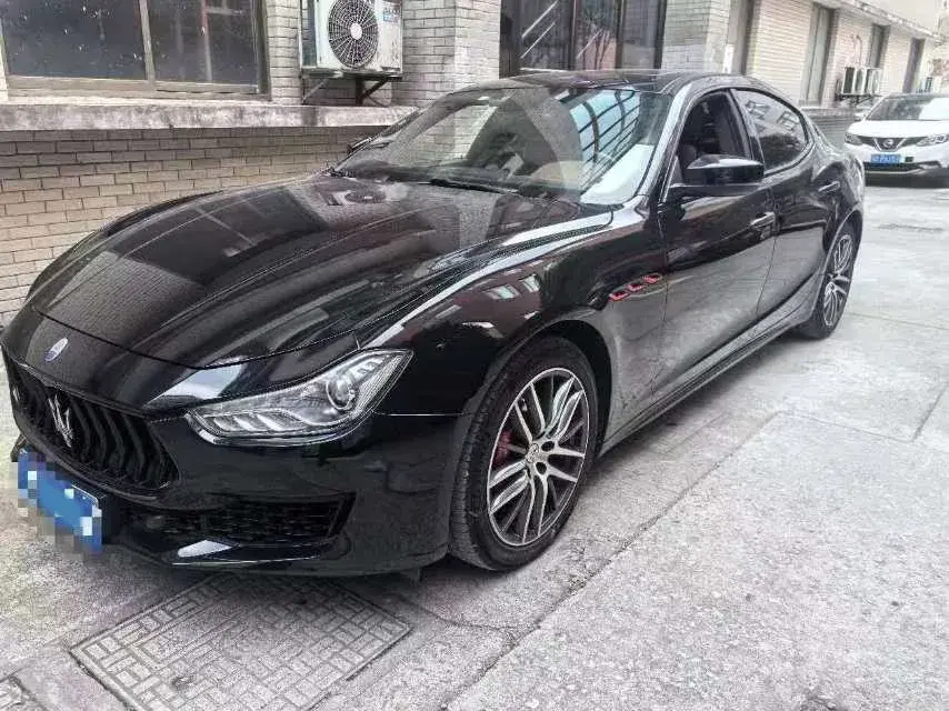 2021 Maserati Ghibli 2.0T 330HP L4 8AT