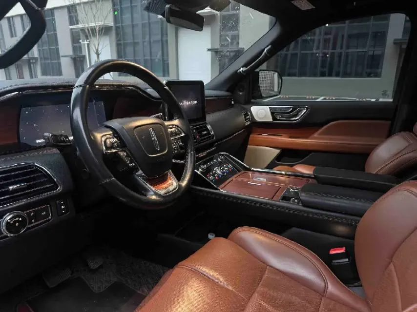 2019 Lincoln Navigator 3.5T 388HP V6 10AT,autocango,china used car exporter,china ev exporter,chinese used car exporter,chinese used ev exporter