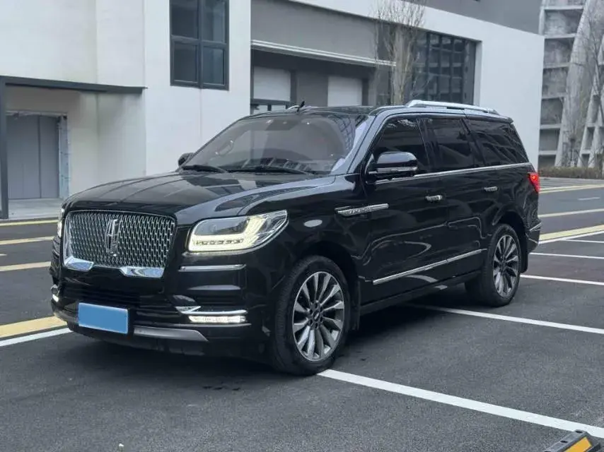 2019 Lincoln Navigator 3.5T 388HP V6 10AT