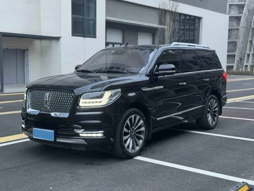 2019 Lincoln Navigator 3.5T 388HP V6 10AT,autocango,china used car exporter,china ev exporter,chinese used car exporter,chinese used ev exporter