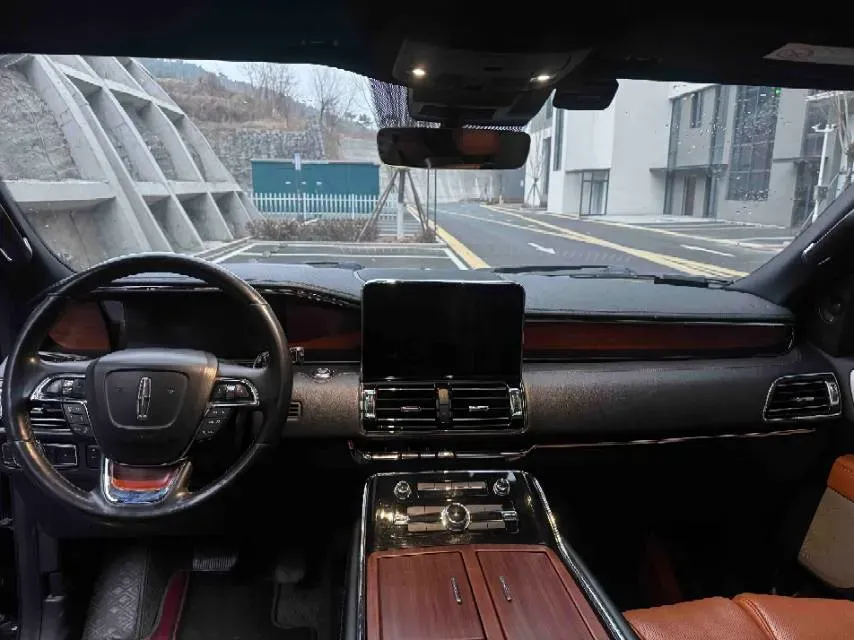 2019 Lincoln Navigator 3.5T 388HP V6 10AT,autocango,china used car exporter,china ev exporter,chinese used car exporter,chinese used ev exporter