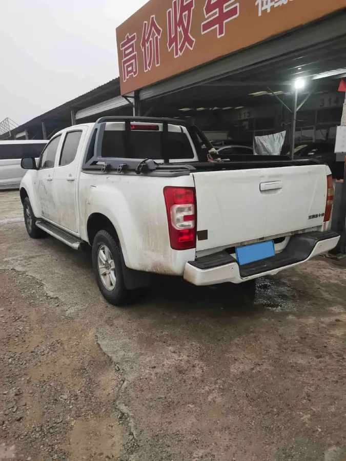 2020 JMC BaoDian 2.5T 140HP L4 5MT,autocango,china used car exporter,china ev exporter,chinese used car exporter,chinese used ev exporter