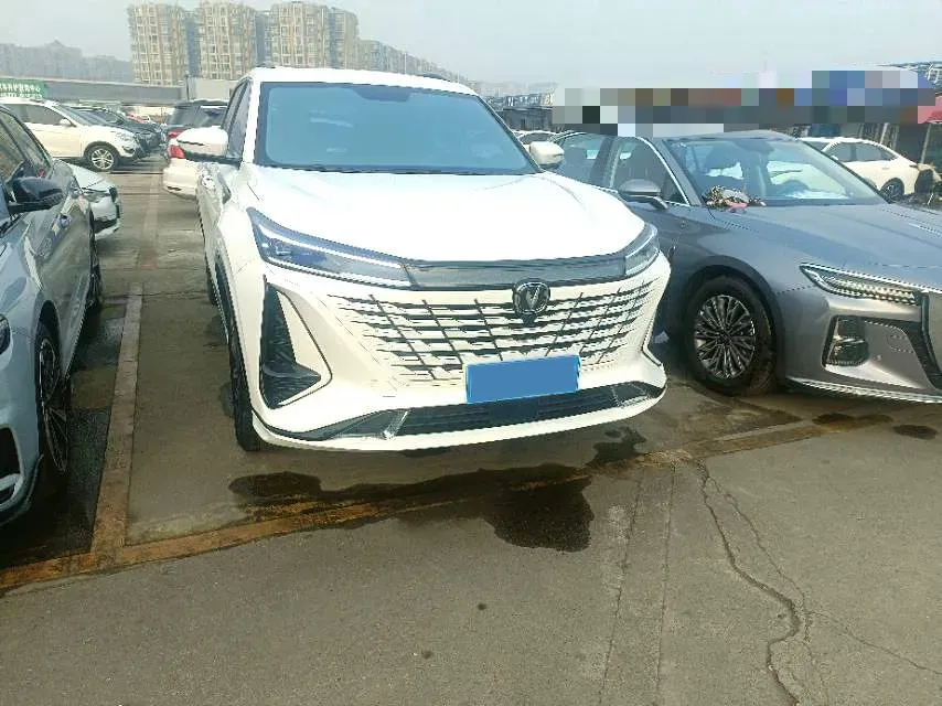 2023 ChangAn CS75 Plus 1.5T 188HP L4 8AT,autocango,china used car exporter,china ev exporter,chinese used car exporter,chinese used ev exporter
