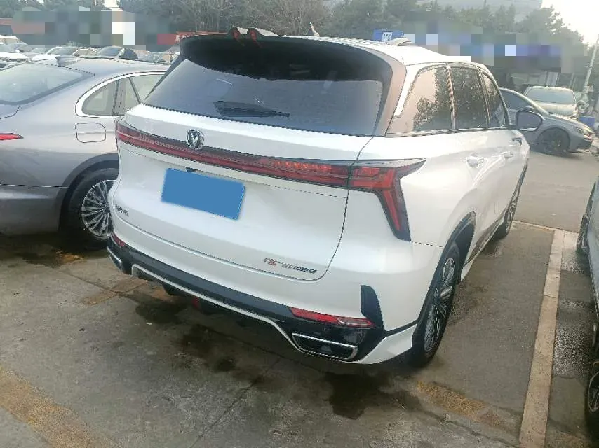 2023 ChangAn CS75 Plus 1.5T 188HP L4 8AT,autocango,china used car exporter,china ev exporter,chinese used car exporter,chinese used ev exporter