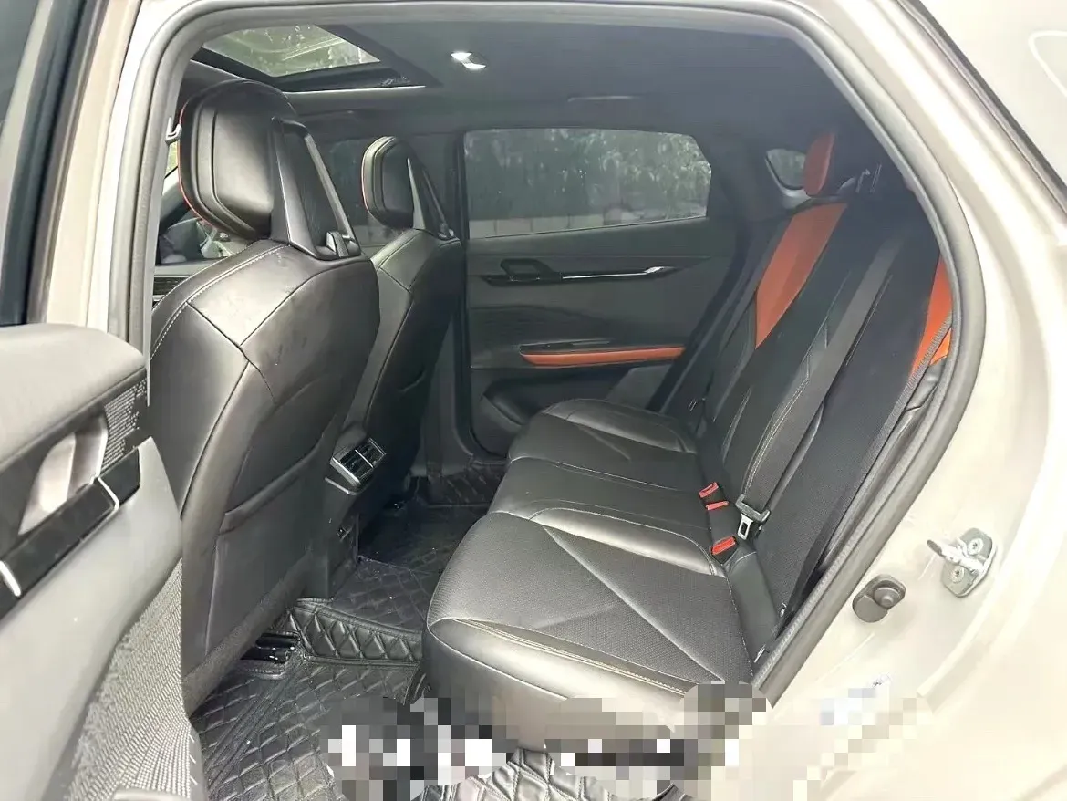 2022 ChangAn UNI-V 1.5T 188HP L4 7DCT,autocango,china used car exporter,china ev exporter,chinese used car exporter,chinese used ev exporter