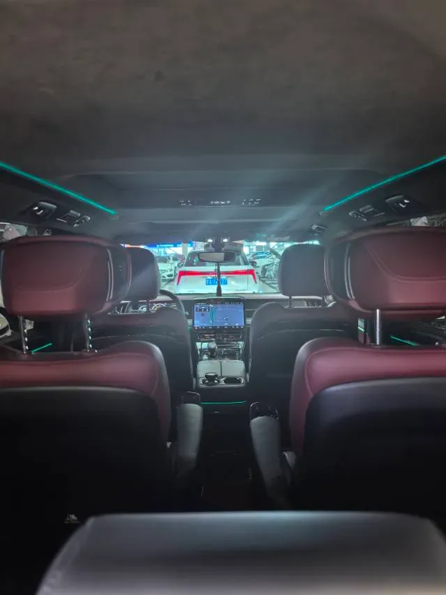 2023 GAC Trumpchi M8 2.0T 252HP L4 8AT,autocango,china used car exporter,china ev exporter,chinese used car exporter,chinese used ev exporter