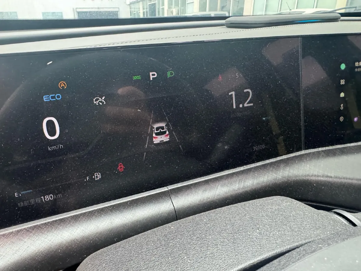 2022 ChangAn UNI-T 1.5T 188HP L4 7DCT,autocango,china used car exporter,china ev exporter,chinese used car exporter,chinese used ev exporter