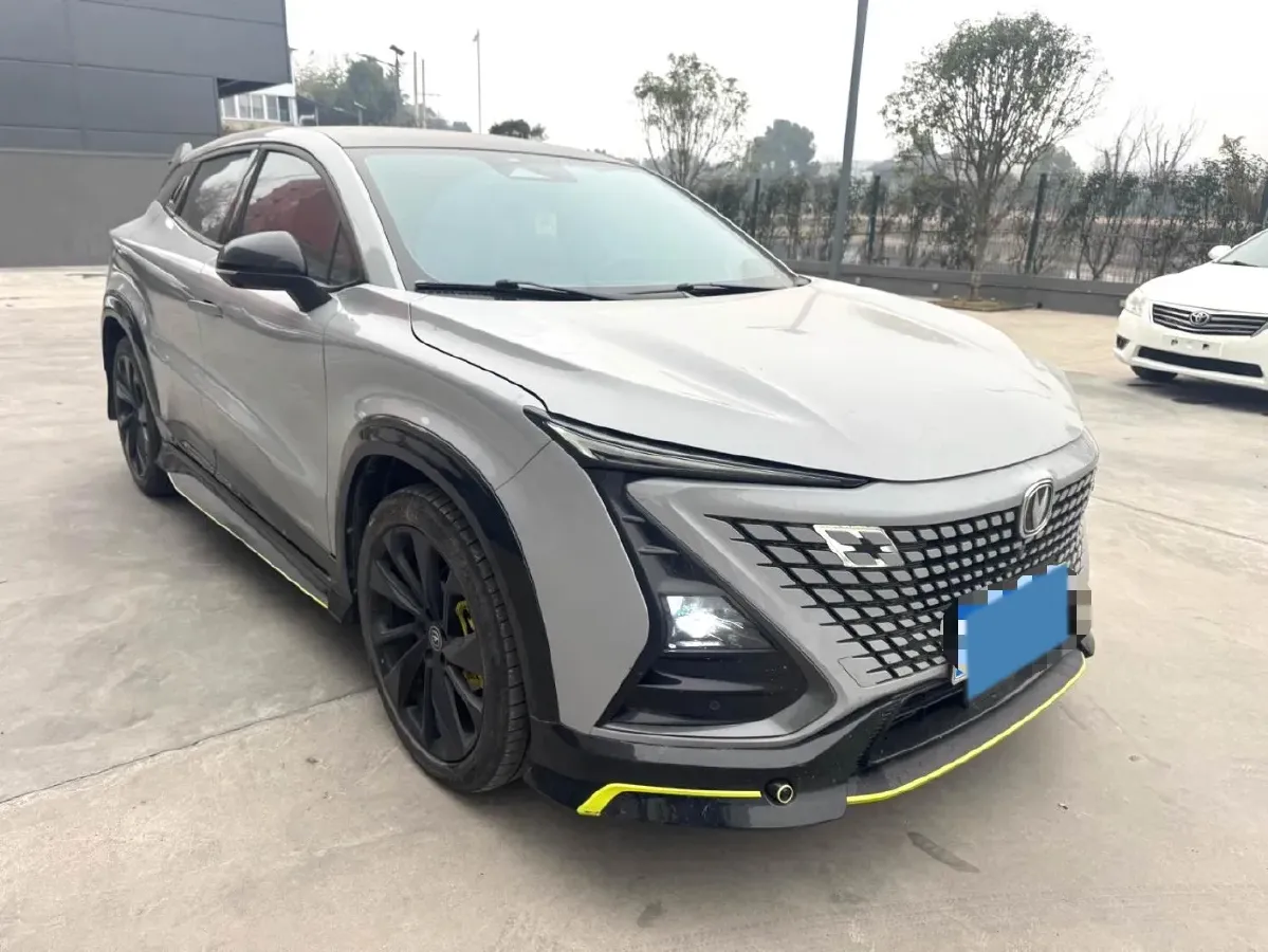 2022 ChangAn UNI-T 1.5T 188HP L4 7DCT,autocango,china used car exporter,china ev exporter,chinese used car exporter,chinese used ev exporter