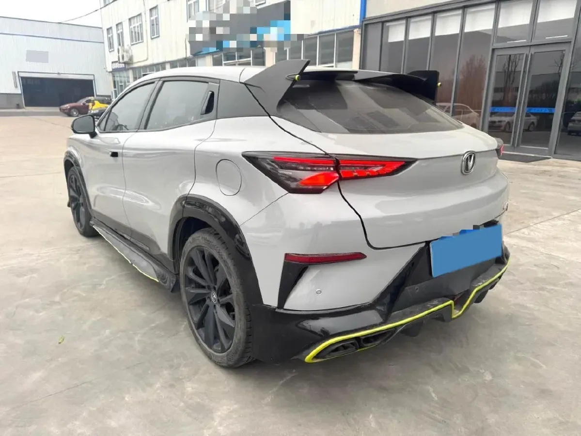 2022 ChangAn UNI-T 1.5T 188HP L4 7DCT,autocango,china used car exporter,china ev exporter,chinese used car exporter,chinese used ev exporter
