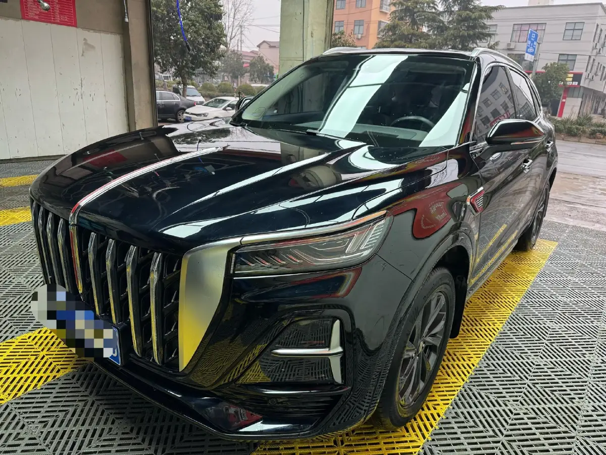 2023 HongQi HS5 2.0T 252HP L4 8AT