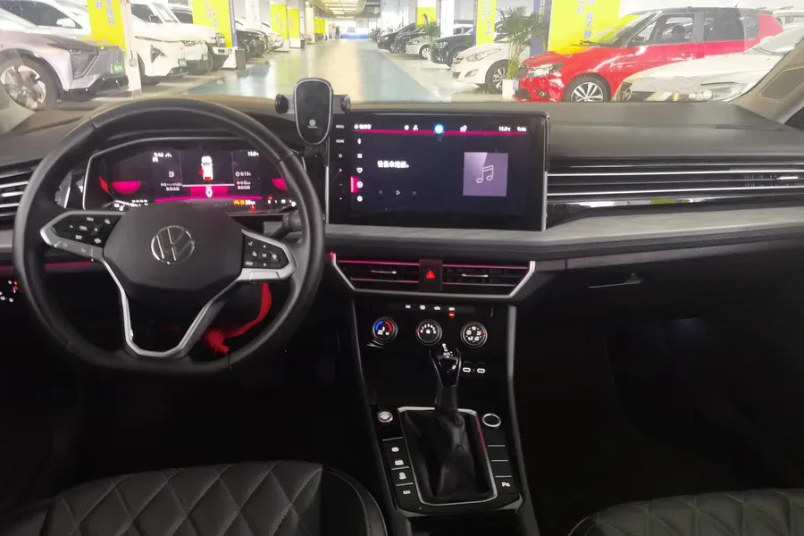 2023 Volkswagen Sagitar 1.5T 160HP L4 7DCT,autocango,china used car exporter,china ev exporter,chinese used car exporter,chinese used ev exporter
