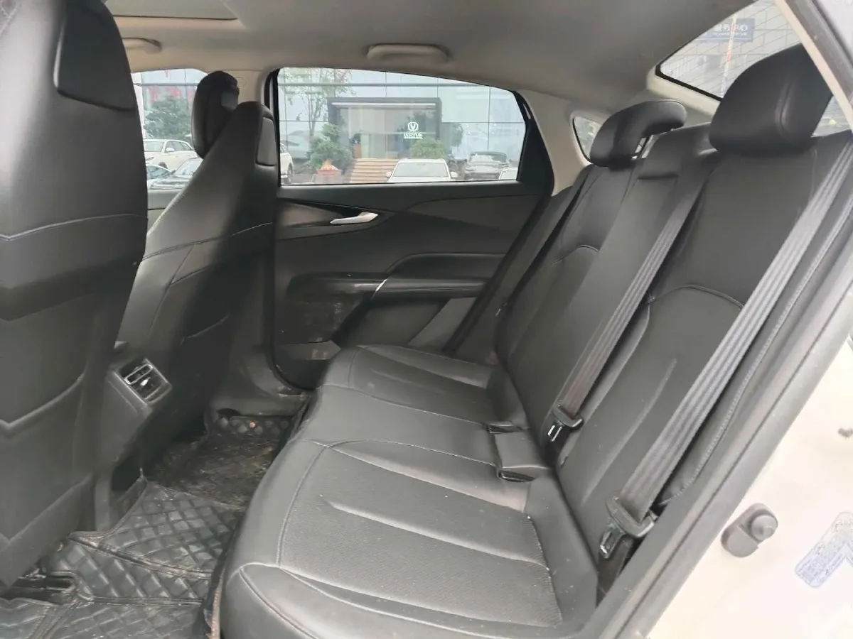 2023 ChangAn Lamore 1.5T 170HP L4 7DCT,autocango,china used car exporter,china ev exporter,chinese used car exporter,chinese used ev exporter