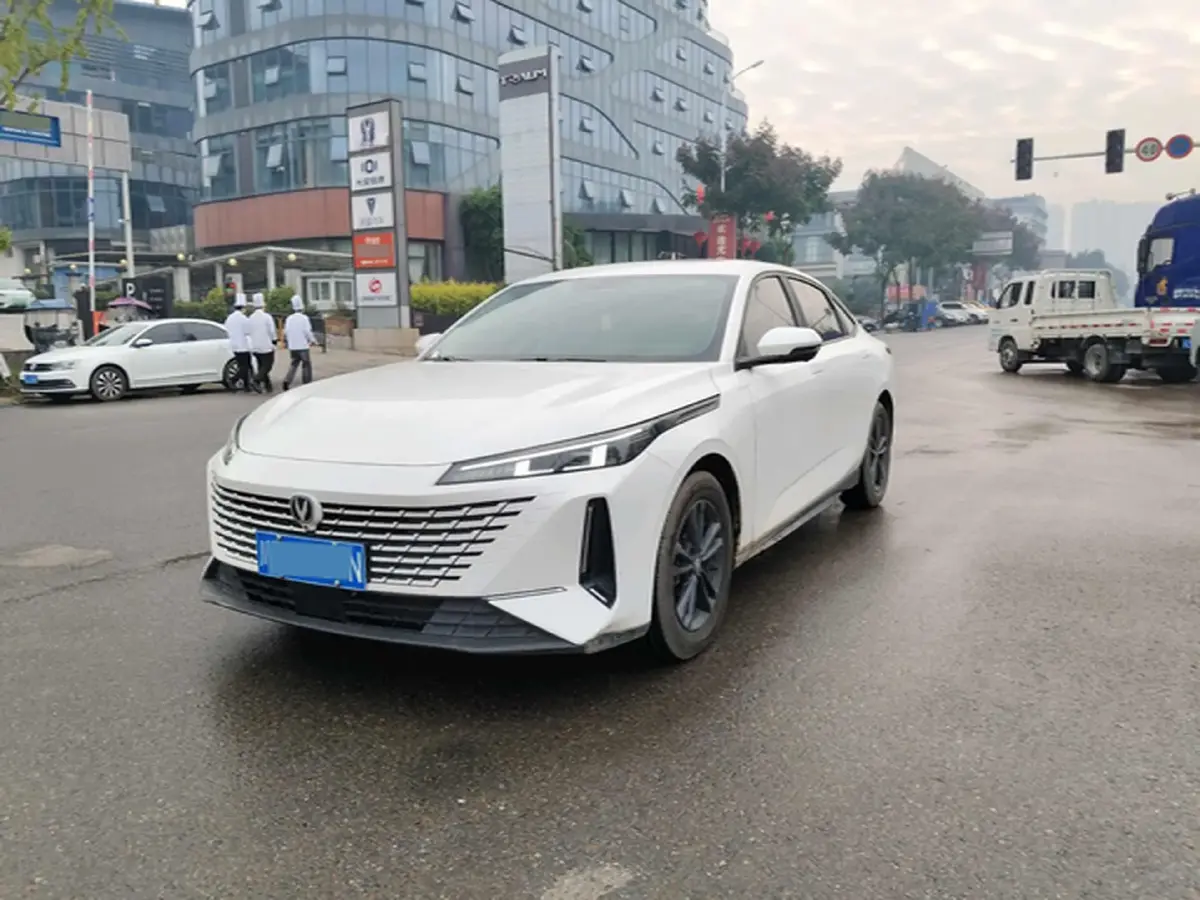 2023 ChangAn Lamore 1.5T 170HP L4 7DCT