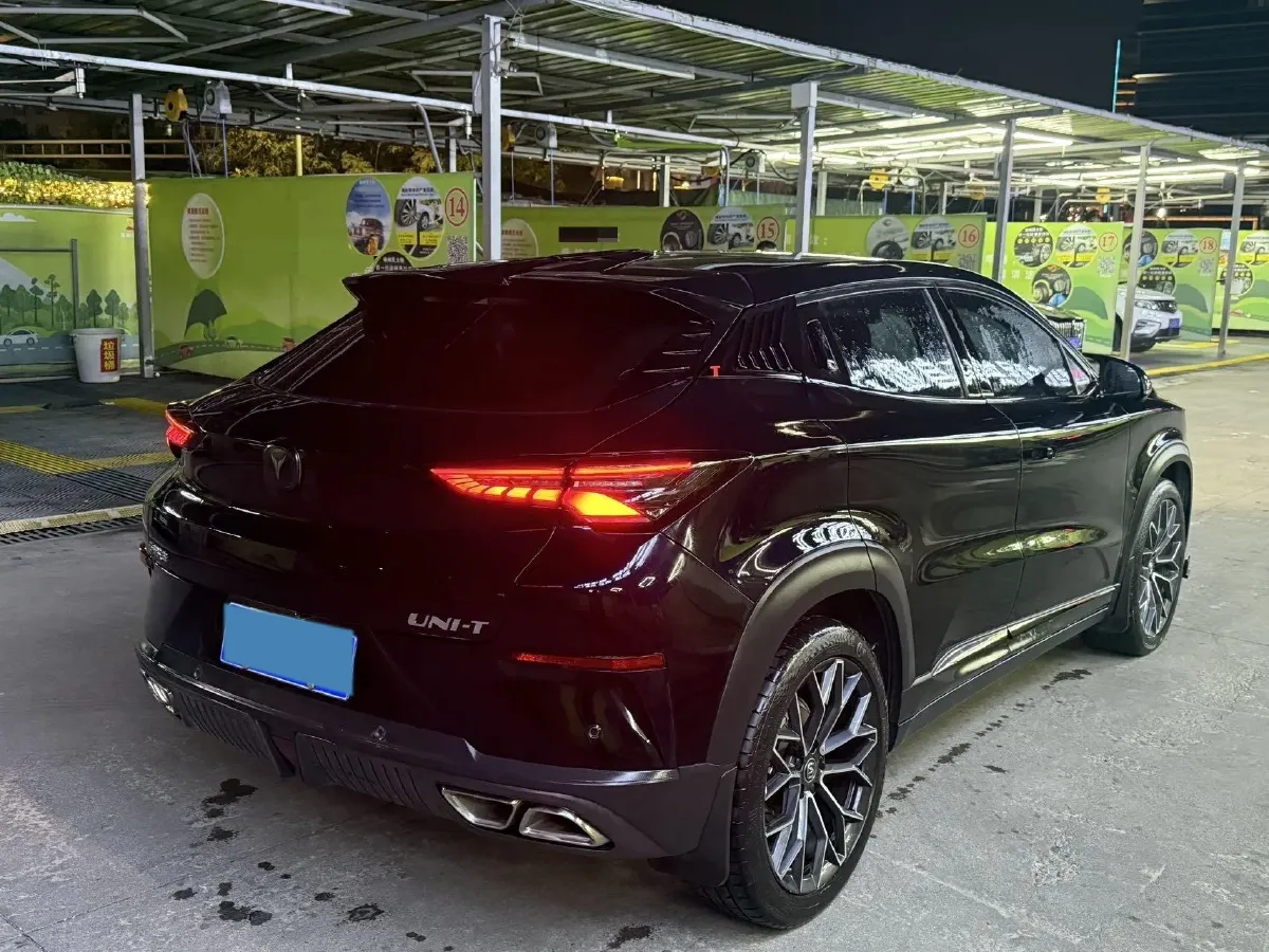 2022 ChangAn UNI-T 1.5T 188HP L4 7DCT,autocango,china used car exporter,china ev exporter,chinese used car exporter,chinese used ev exporter