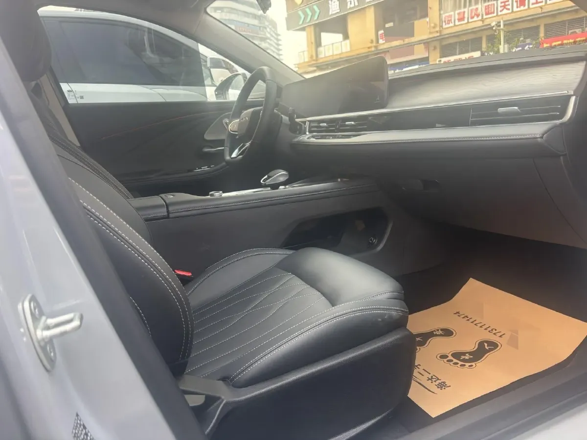 2024 Chery Arrizo 8 1.6T 197HP L4 7DCT,autocango,china used car exporter,china ev exporter,chinese used car exporter,chinese used ev exporter