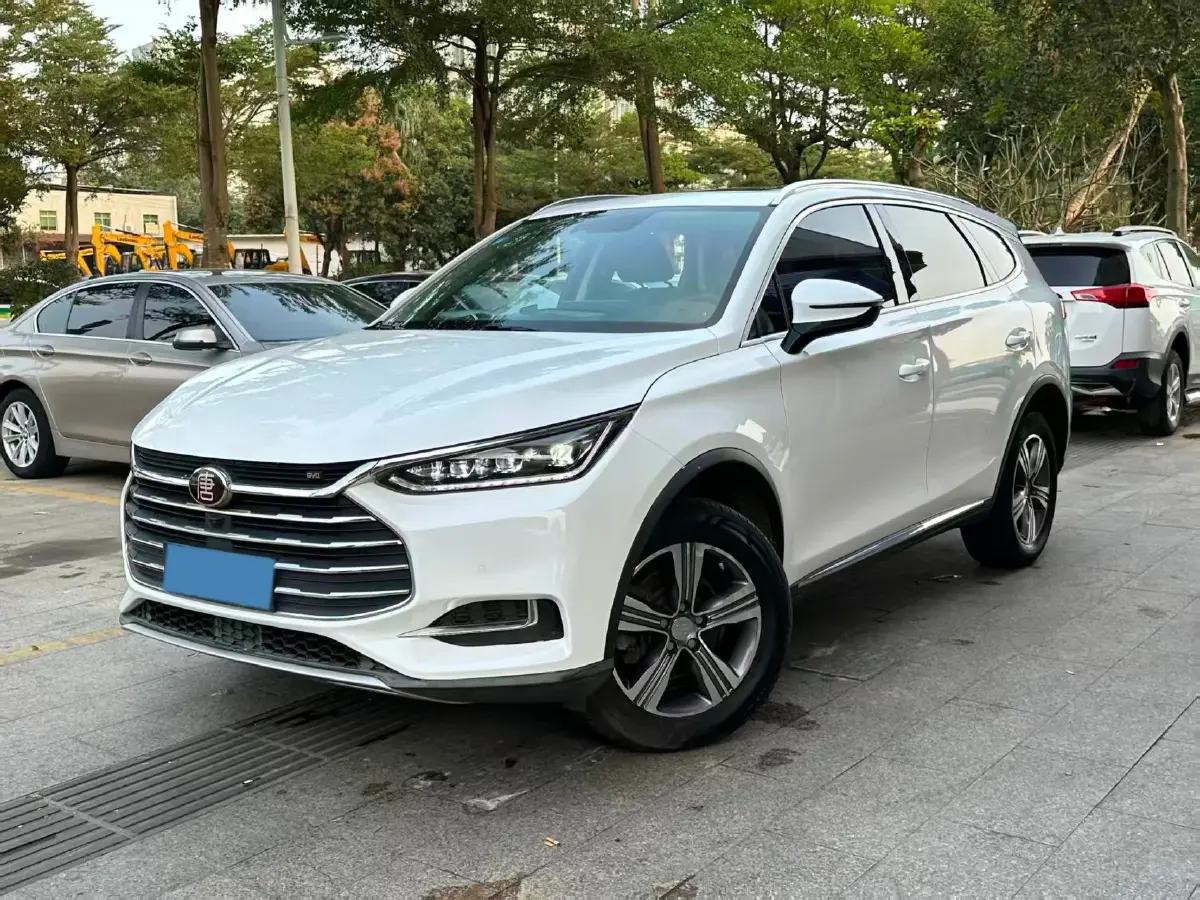 2018 BYD Tang 2.0T 205HP L4 6AT