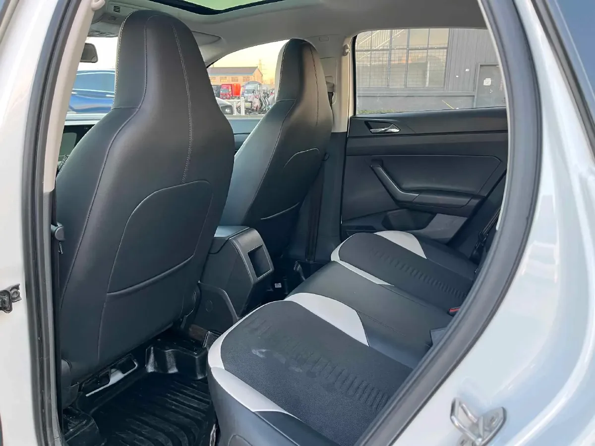 2021 Haval H6 1.5T 169HP L4 7DCT,autocango,china used car exporter,china ev exporter,chinese used car exporter,chinese used ev exporter