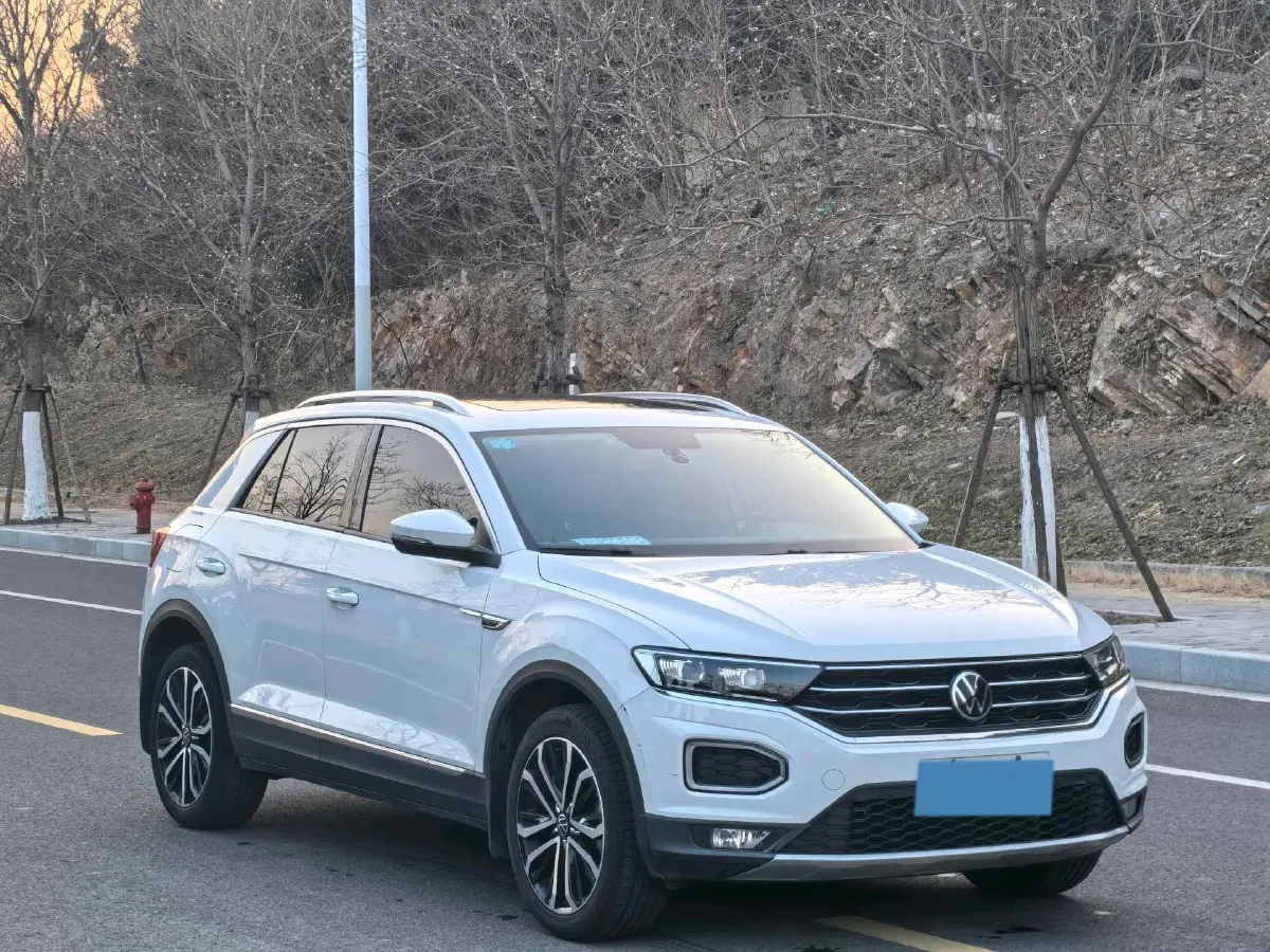 2021 Volkswagen T-Roc 1.4T 150HP L4 7DCT,autocango,china used car exporter,china ev exporter,chinese used car exporter,chinese used ev exporter