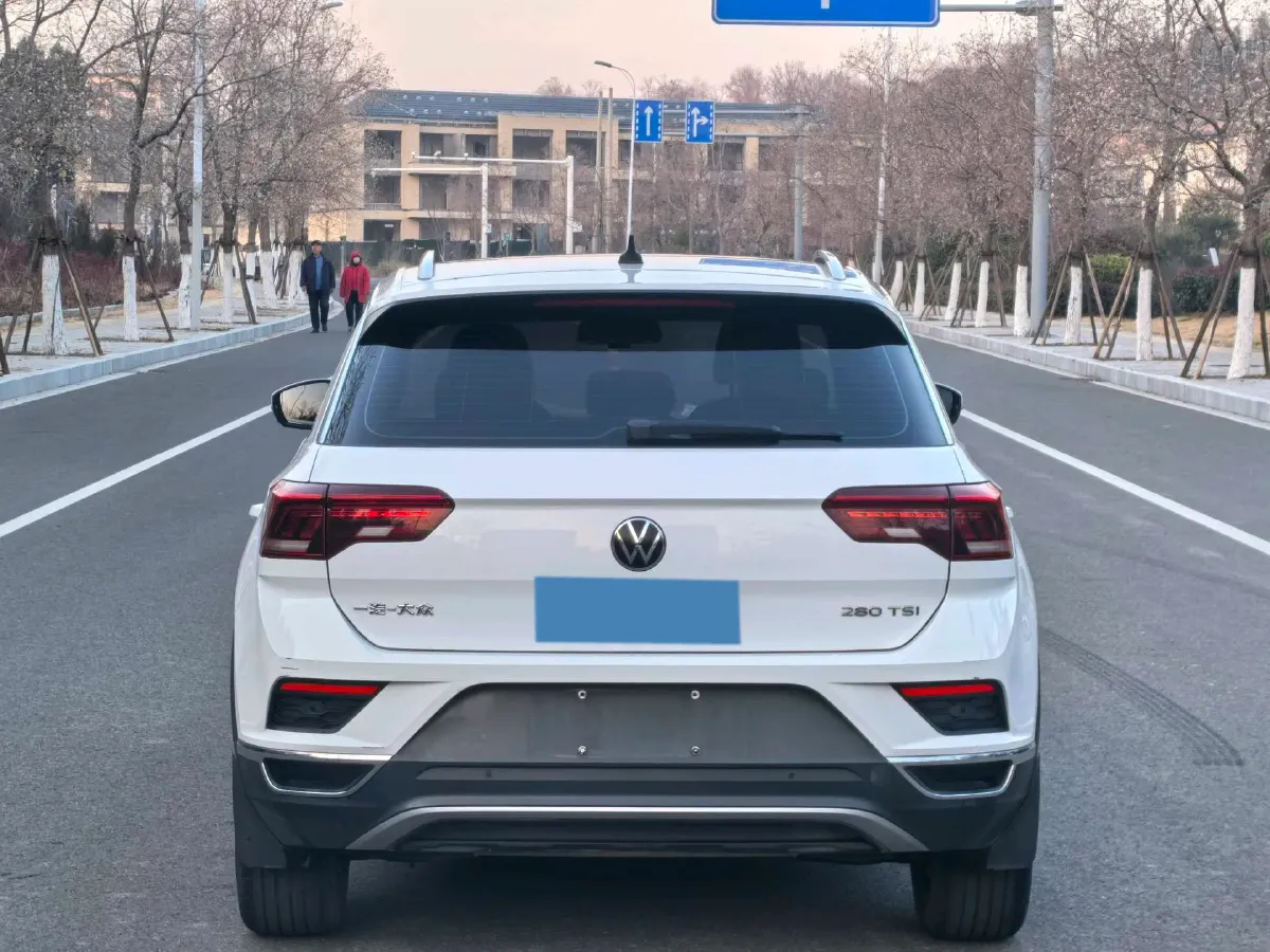 2021 Volkswagen T-Roc 1.4T 150HP L4 7DCT,autocango,china used car exporter,china ev exporter,chinese used car exporter,chinese used ev exporter