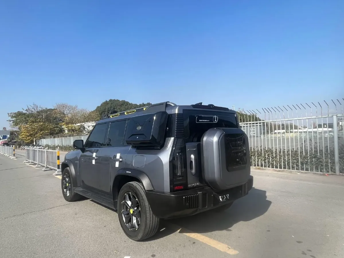 2023 Jetour Traveller 2.0T 254HP L4 7DCT,autocango,china used car exporter,china ev exporter,chinese used car exporter,chinese used ev exporter