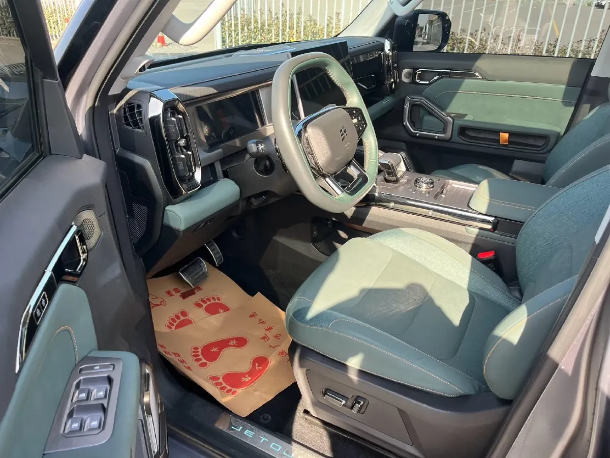 2023 Jetour Traveller 2.0T 254HP L4 7DCT,autocango,china used car exporter,china ev exporter,chinese used car exporter,chinese used ev exporter