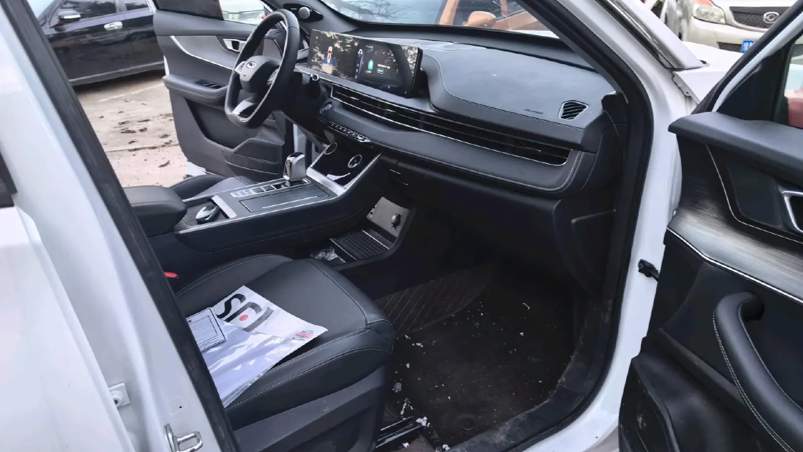 2023 Chery Tiggo 7 Plus 1.5T 156HP L4 CVT,autocango,china used car exporter,china ev exporter,chinese used car exporter,chinese used ev exporter