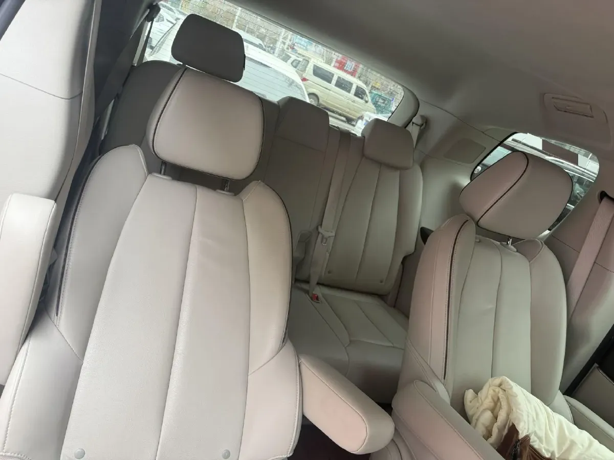 2021 Buick GL8 2.0T 237HP L4 9AT,autocango,china used car exporter,china ev exporter,chinese used car exporter,chinese used ev exporter