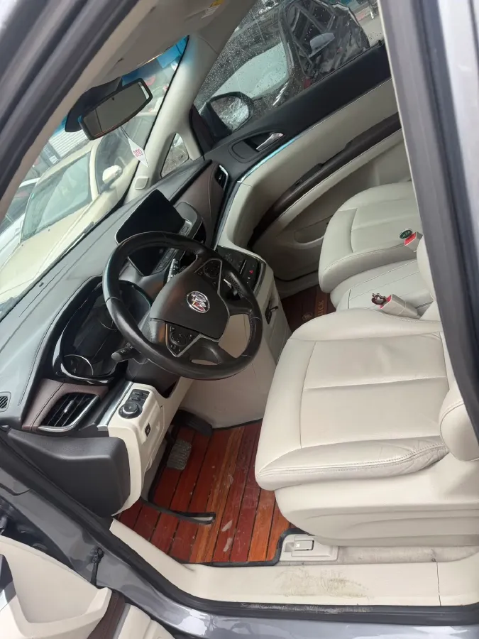 2021 Buick GL8 2.0T 237HP L4 9AT,autocango,china used car exporter,china ev exporter,chinese used car exporter,chinese used ev exporter