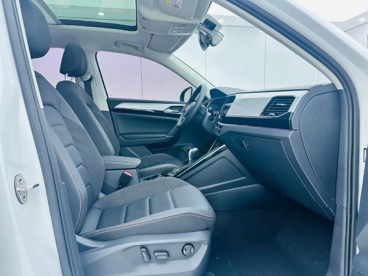 2021 Volkswagen Tayron 1.4T 150HP L4 7DCT,autocango,china used car exporter,china ev exporter,chinese used car exporter,chinese used ev exporter