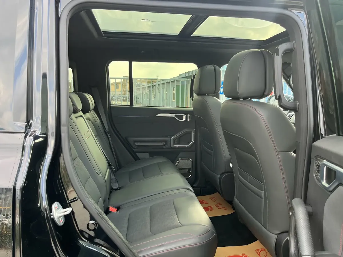 2023 Jetour Traveller 2.0T 254HP L4 7DCT,autocango,china used car exporter,china ev exporter,chinese used car exporter,chinese used ev exporter