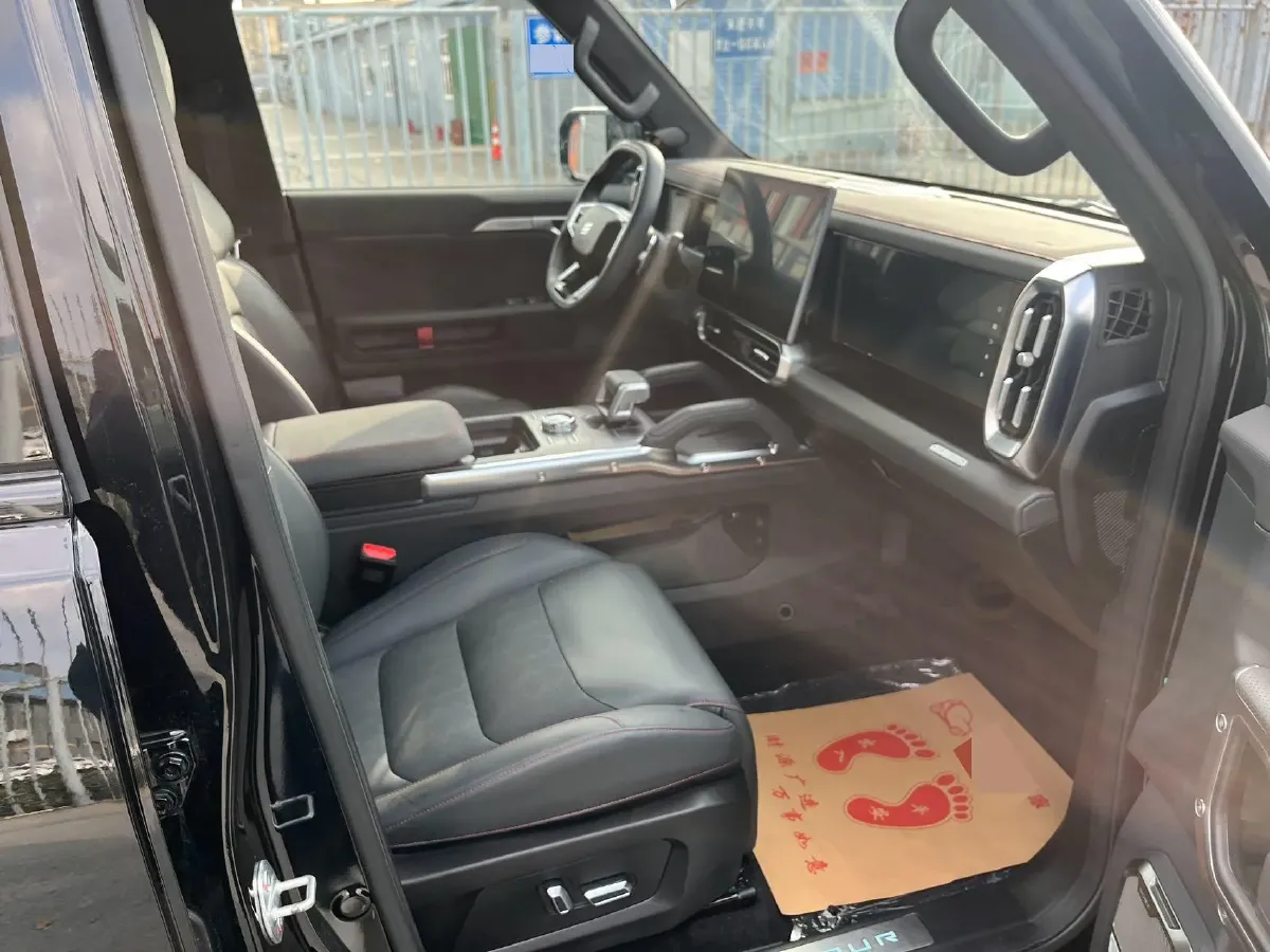 2023 Jetour Traveller 2.0T 254HP L4 7DCT,autocango,china used car exporter,china ev exporter,chinese used car exporter,chinese used ev exporter