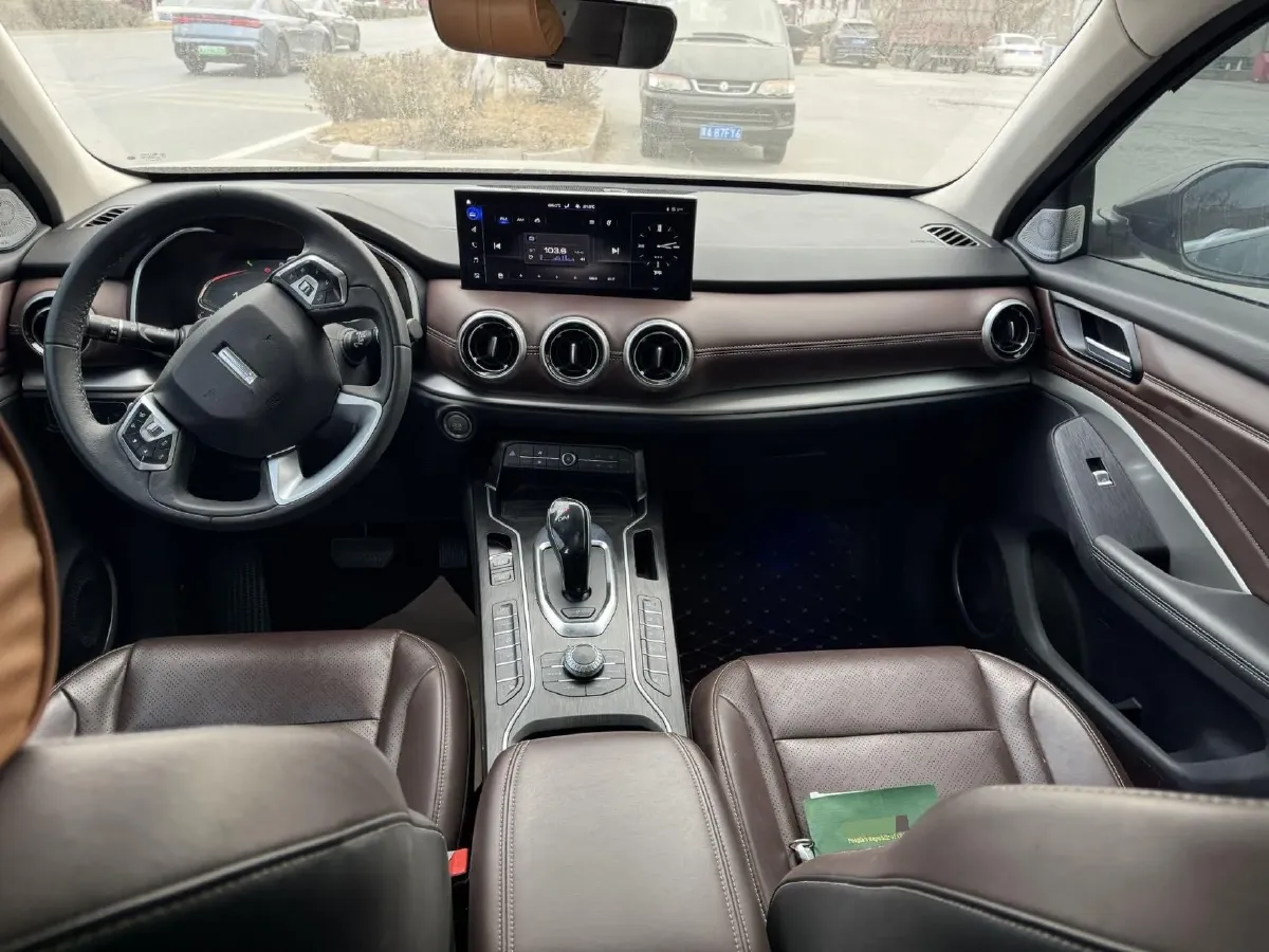 2020 WEY VV6 2.0T 227HP L4 7DCT,autocango,china used car exporter,china ev exporter,chinese used car exporter,chinese used ev exporter