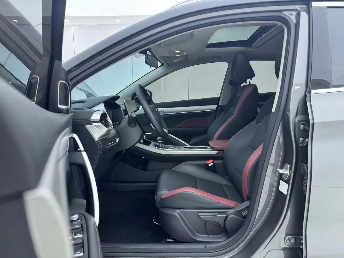 2021 Geely Coolray 1.4T 141HP L4 6DCT,autocango,china used car exporter,china ev exporter,chinese used car exporter,chinese used ev exporter