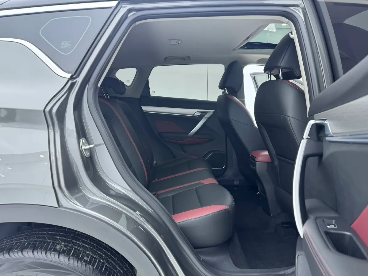 2021 Geely Coolray 1.4T 141HP L4 6DCT,autocango,china used car exporter,china ev exporter,chinese used car exporter,chinese used ev exporter