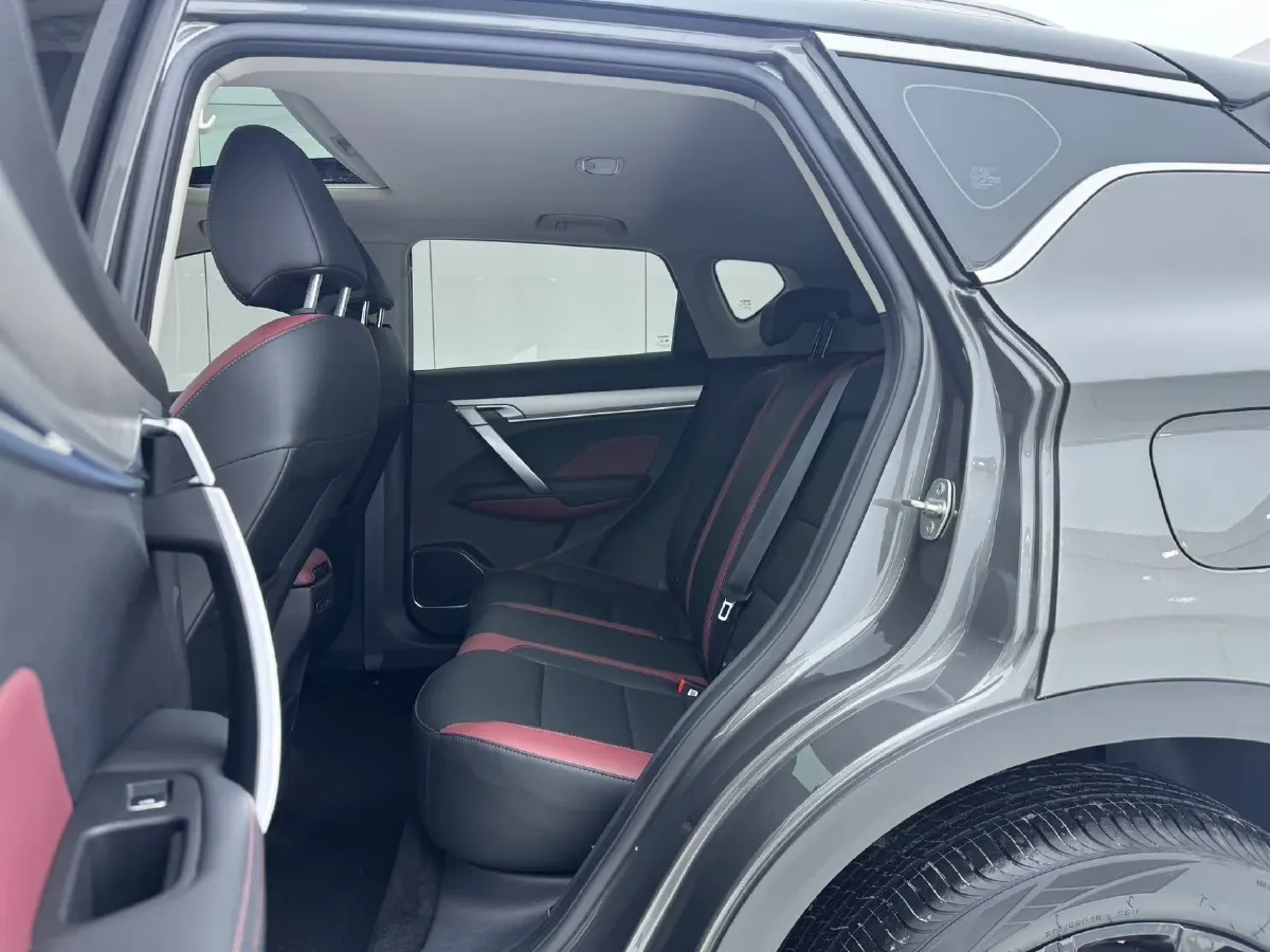 2021 Geely Coolray 1.4T 141HP L4 6DCT,autocango,china used car exporter,china ev exporter,chinese used car exporter,chinese used ev exporter