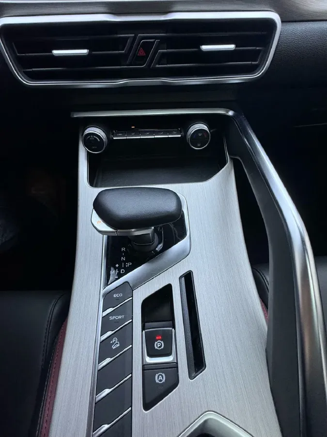 2021 Geely Coolray 1.4T 141HP L4 6DCT,autocango,china used car exporter,china ev exporter,chinese used car exporter,chinese used ev exporter