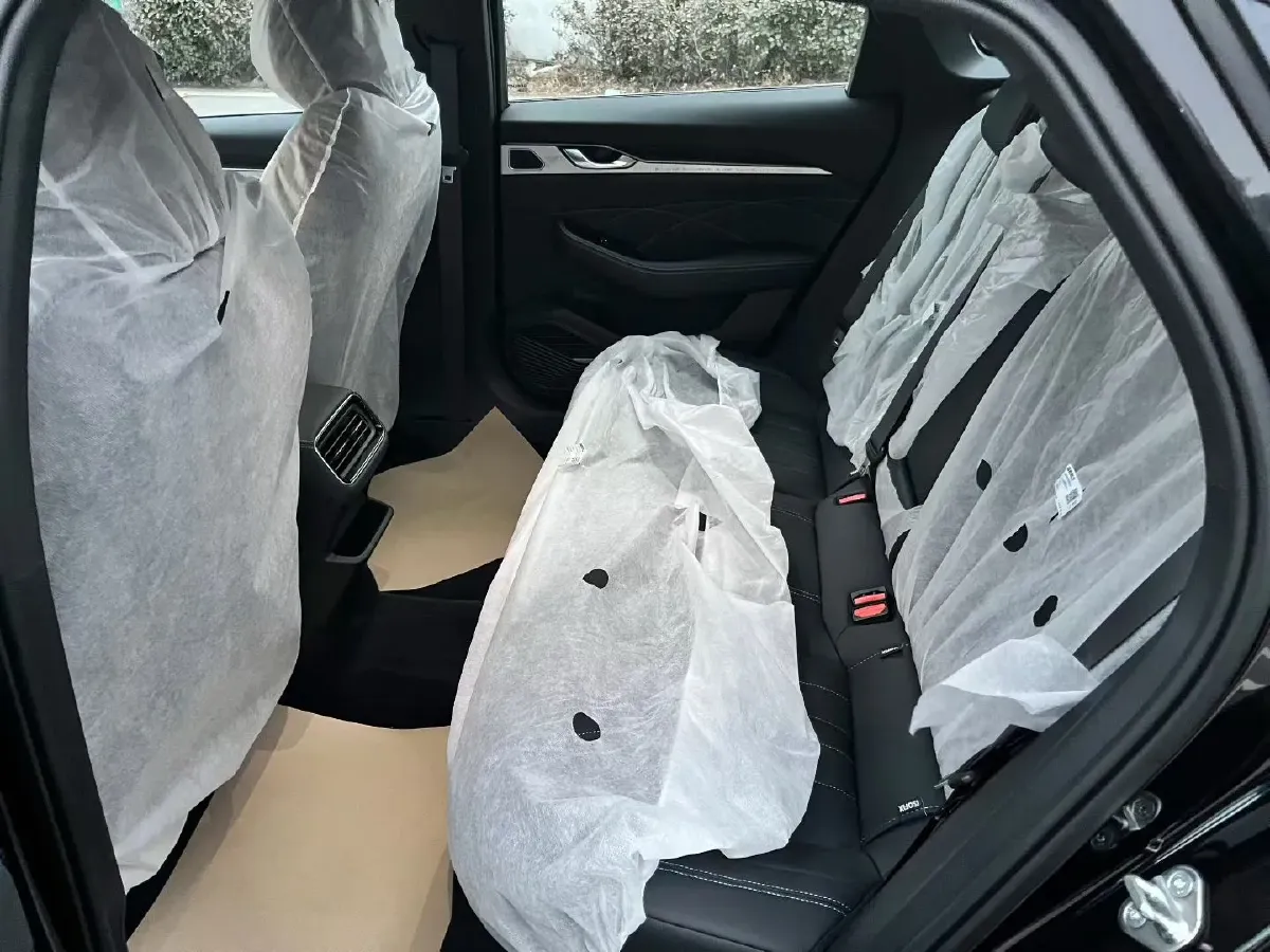 2025 Geely Preface 1.5T 181HP L4 7DCT,autocango,china used car exporter,china ev exporter,chinese used car exporter,chinese used ev exporter