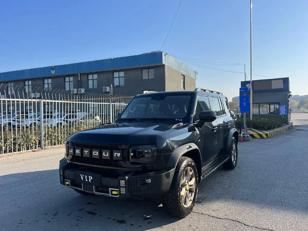 2023 Jetour Traveller 2.0T 254HP L4 8AT