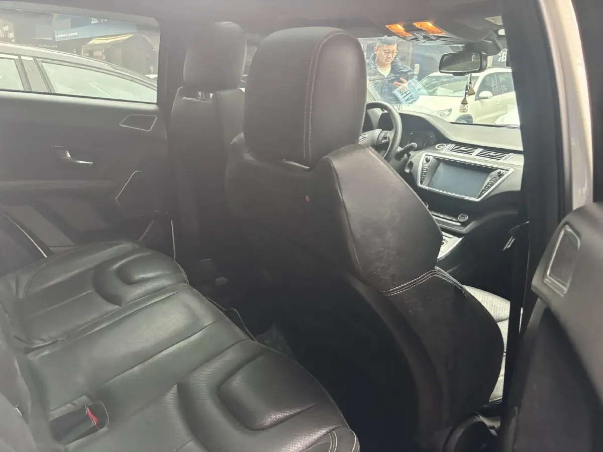 2016 Landwind X7 2.0T 190HP L4 8AT,autocango,china used car exporter,china ev exporter,chinese used car exporter,chinese used ev exporter