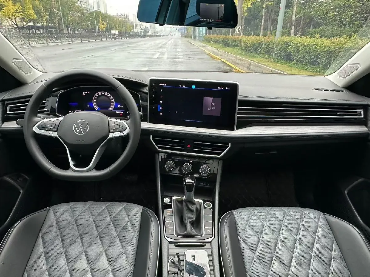 2021 Volkswagen Sagitar 1.4T 150HP L4 7DCT,autocango,china used car exporter,china ev exporter,chinese used car exporter,chinese used ev exporter