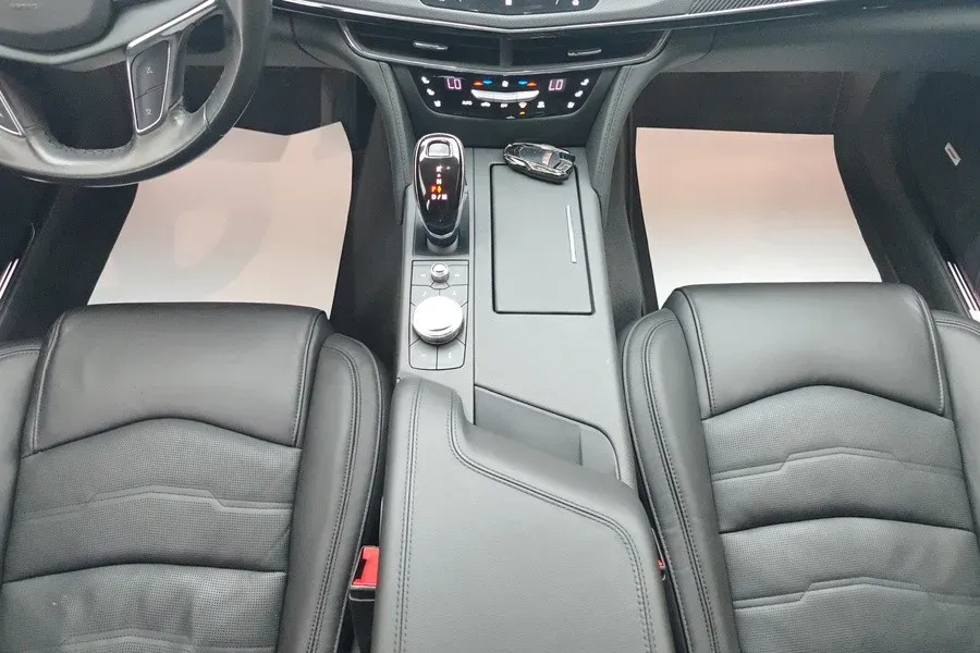 2020 Cadillac CT6 2.0T 237HP L4 10AT,autocango,china used car exporter,china ev exporter,chinese used car exporter,chinese used ev exporter