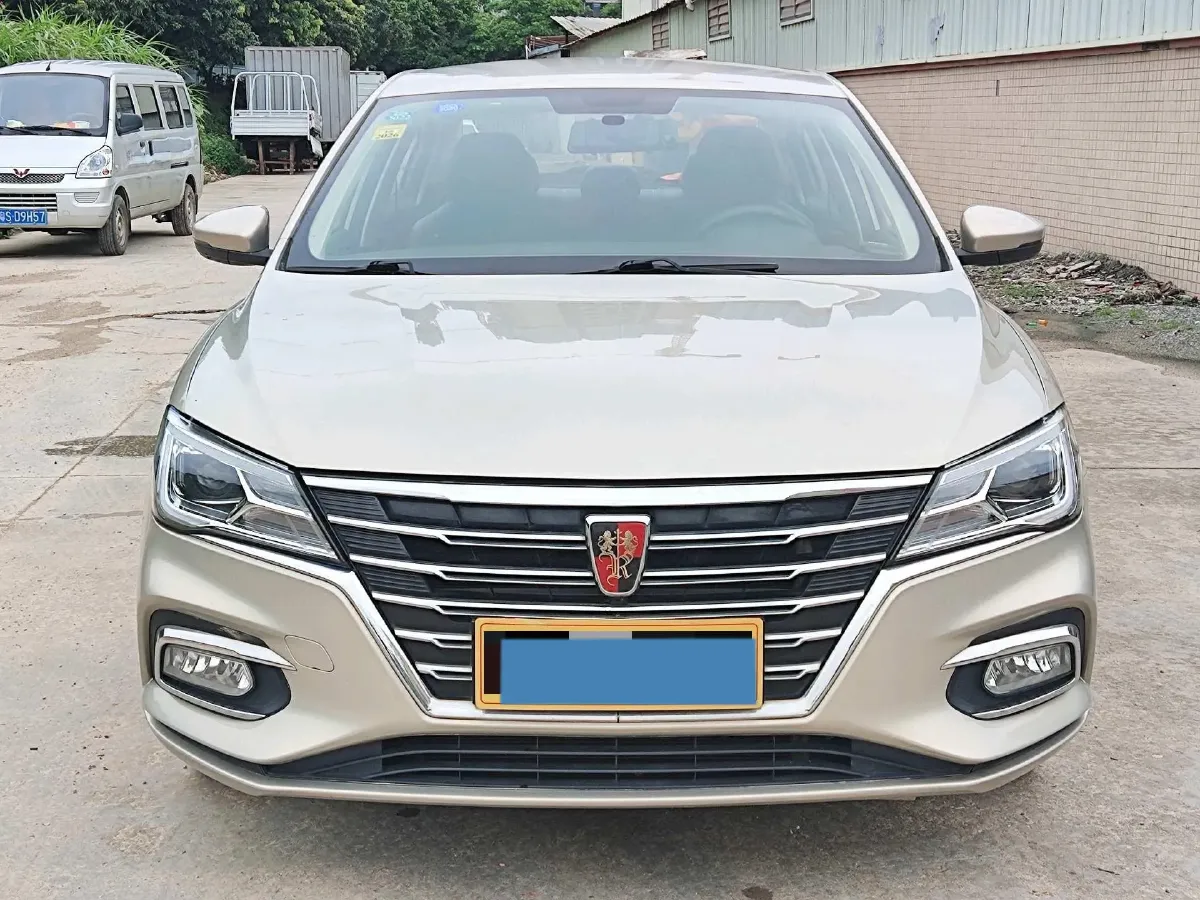 2019 Roewe i5 1.5L 120HP L4 5MT,autocango,china used car exporter,china ev exporter,chinese used car exporter,chinese used ev exporter