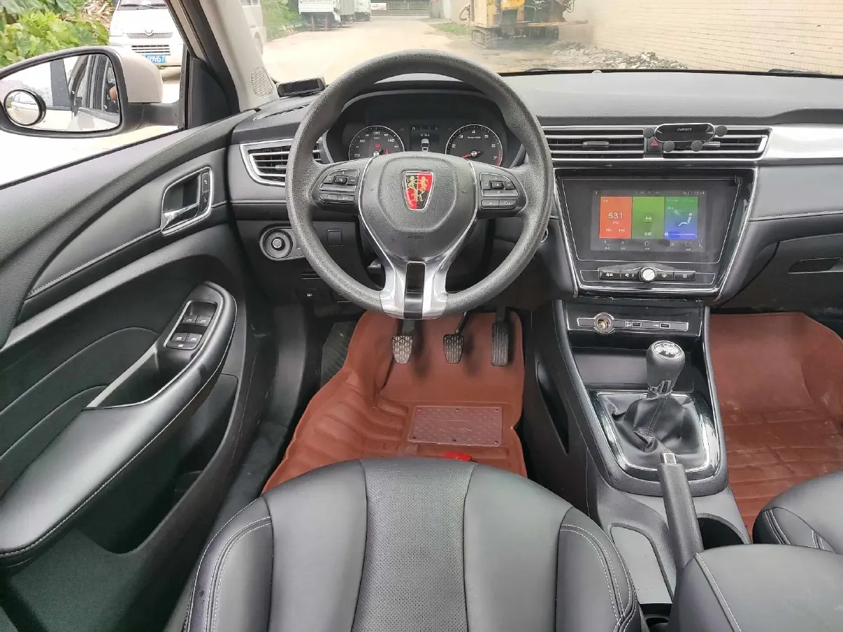 2019 Roewe i5 1.5L 120HP L4 5MT,autocango,china used car exporter,china ev exporter,chinese used car exporter,chinese used ev exporter