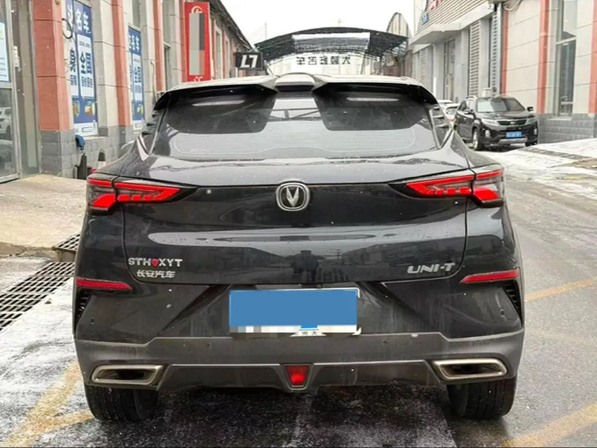 2021 ChangAn UNI-T 1.5T 180HP L4 7DCT,autocango,china used car exporter,china ev exporter,chinese used car exporter,chinese used ev exporter