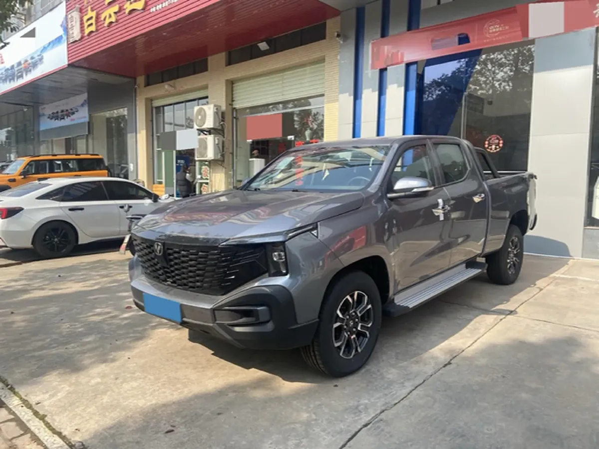 2024 ChangAn Hunter 2.0T 190HP L4 REEV 31.18KWH,autocango,china used car exporter,china ev exporter,chinese used car exporter,chinese used ev exporter